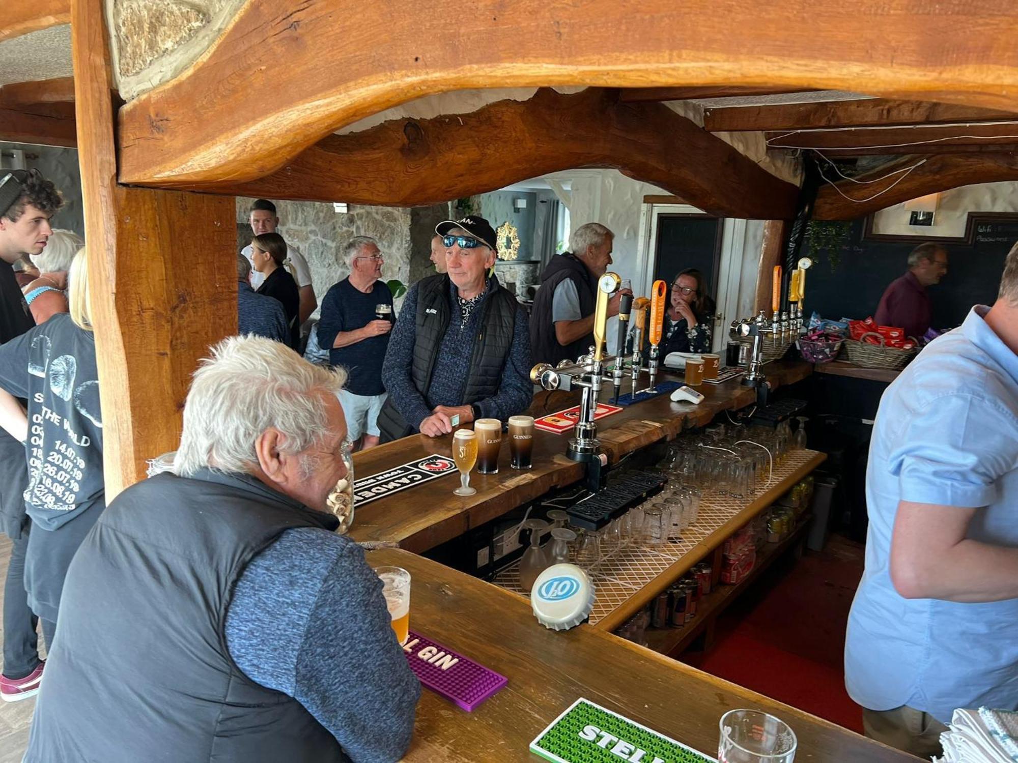 Ty Dderw Country Inn Моелфре Екстериор снимка