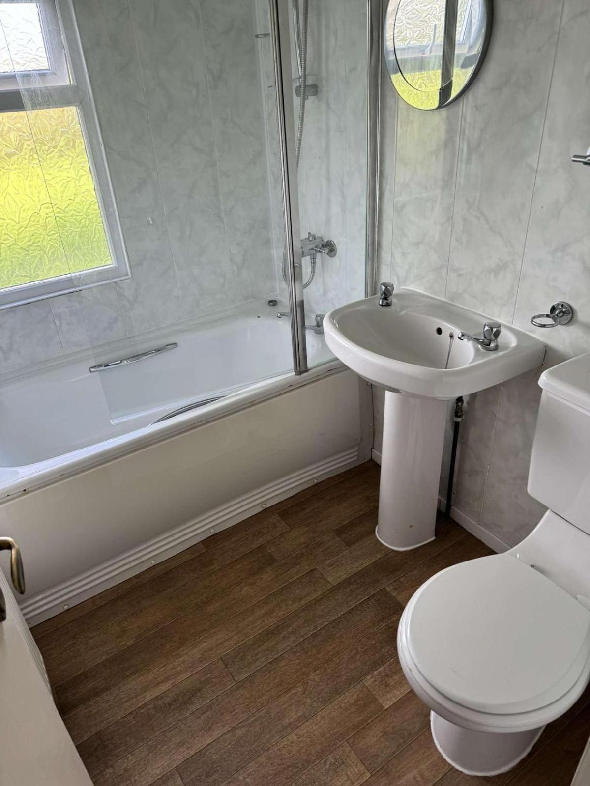 Ty Dderw Country Inn Моелфре Стая снимка