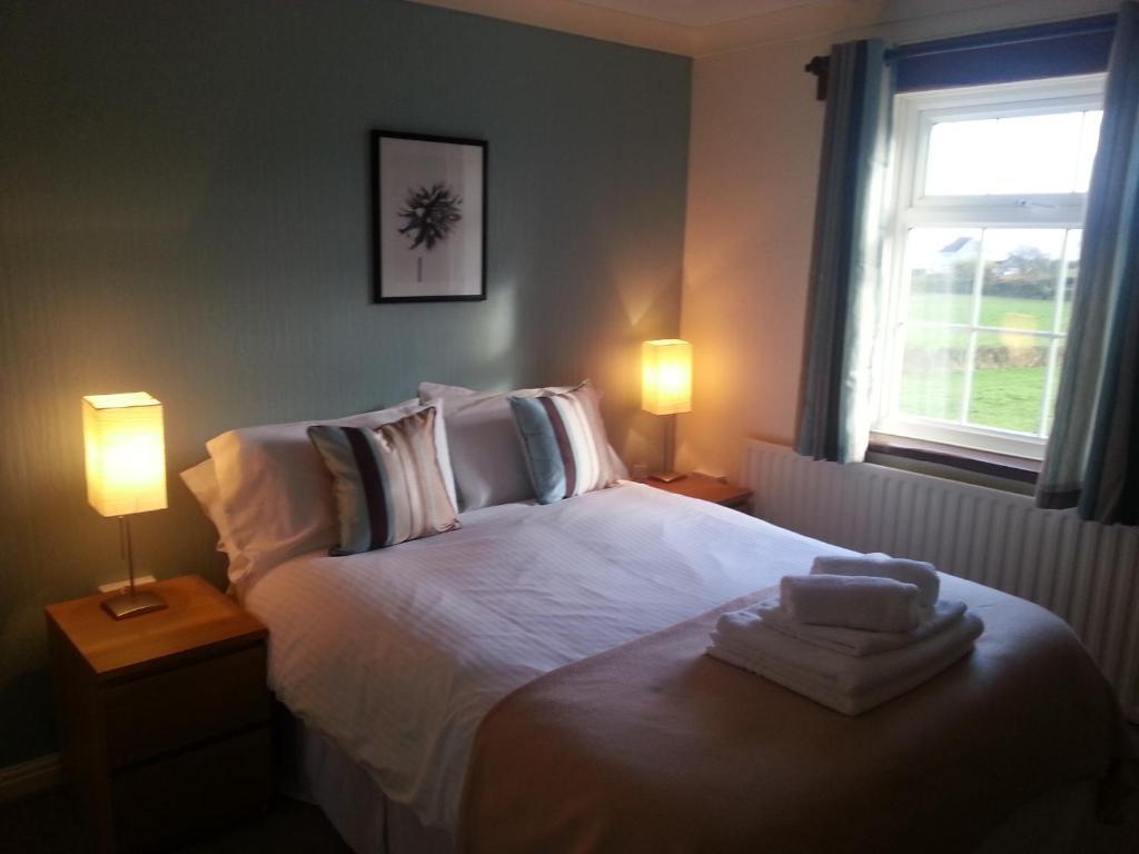 Ty Dderw Country Inn Моелфре Стая снимка