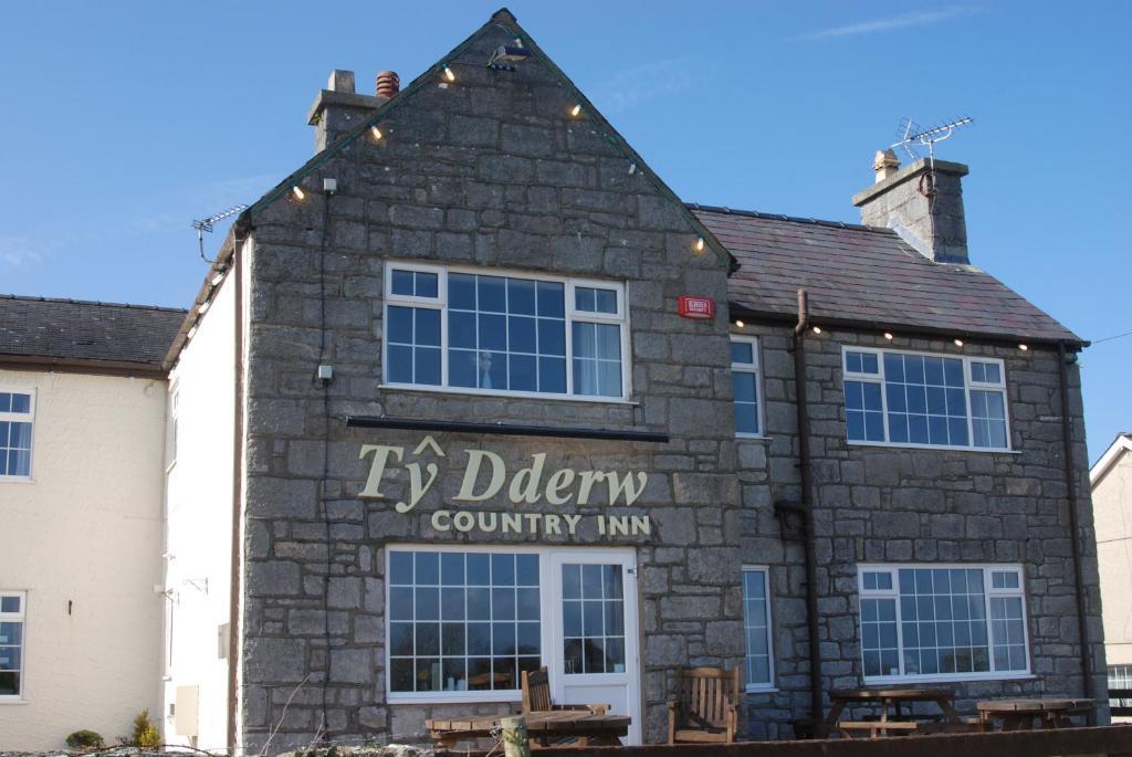 Ty Dderw Country Inn Моелфре Екстериор снимка